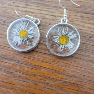 8 - Pendant d'oreille pâquerettes séchées